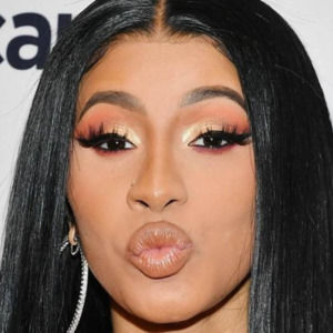 Meet your Posher, Nia